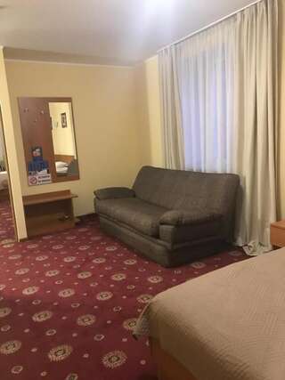 Отель Hotel Nika Киев Двухместный номер Делюкс с 1 кроватью и душем-9